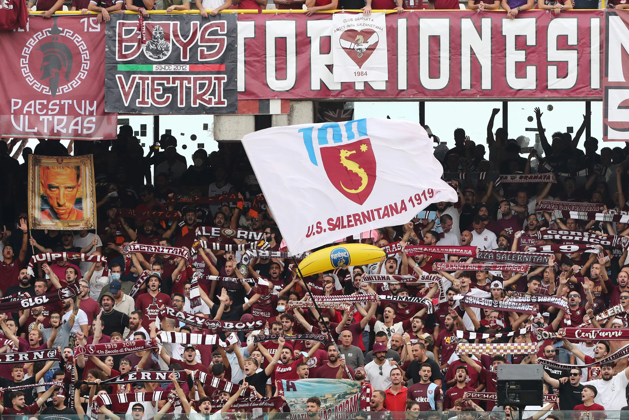 Si costruisce la nuova Salernitana: nel mirino c’è un esubero del Barcellona