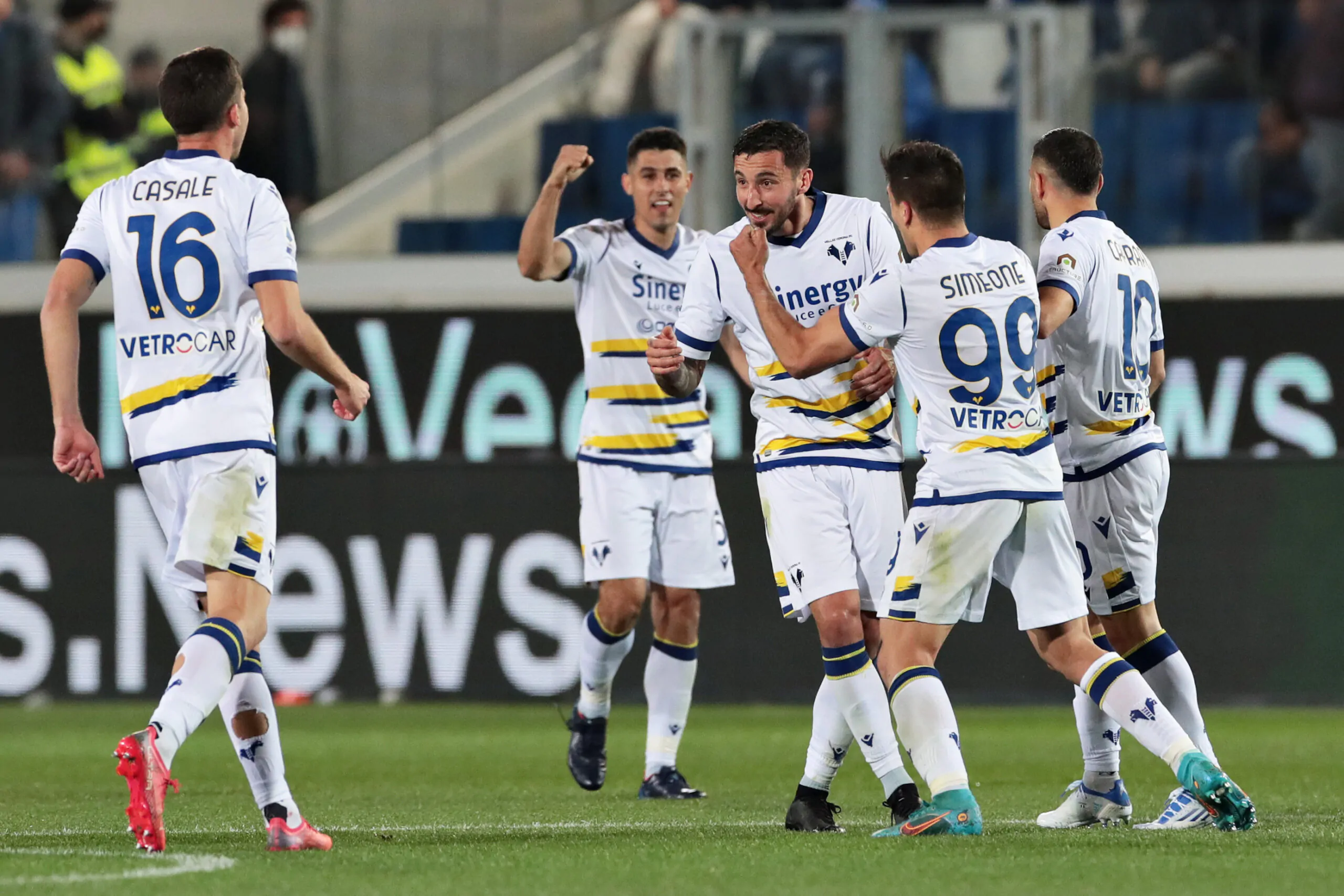 Calciomercato Verona, quattro club di Serie A sul gioiellino gialloblù!