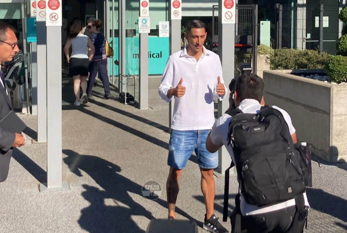 Di Maria è arrivato al J-Medical, tifosi in delirio: gli aggiornamenti