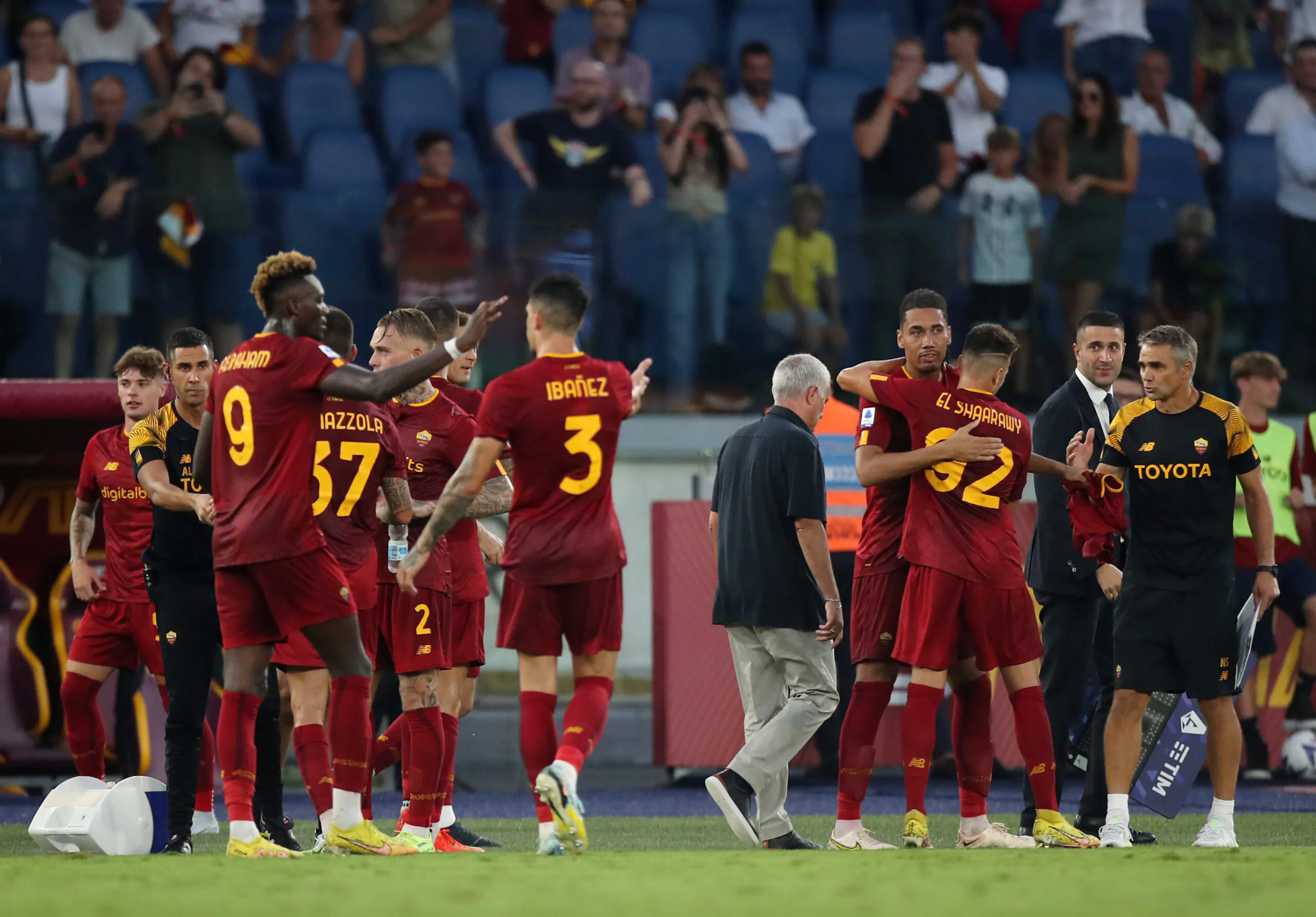 Roma, offerto il centrocampista a due squadre di Serie A: la situazione