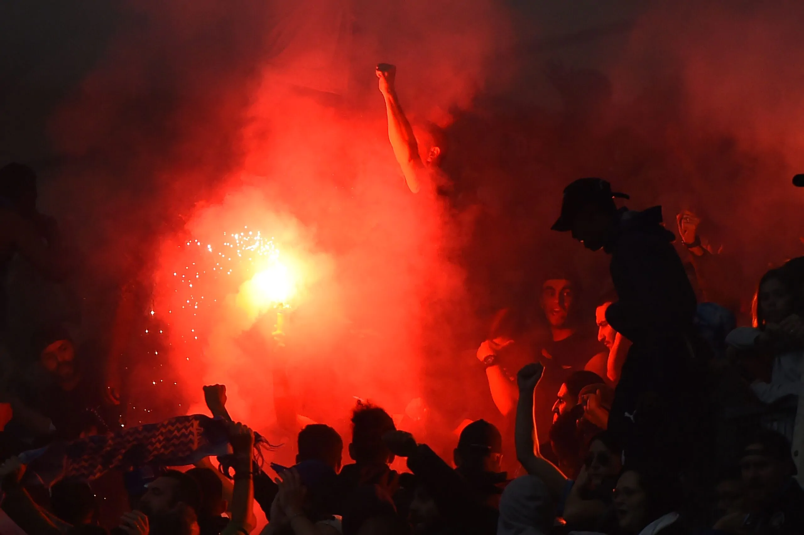 Marsiglia-Tottenham, brutto episodio nella notte sotto l’albergo di Conte