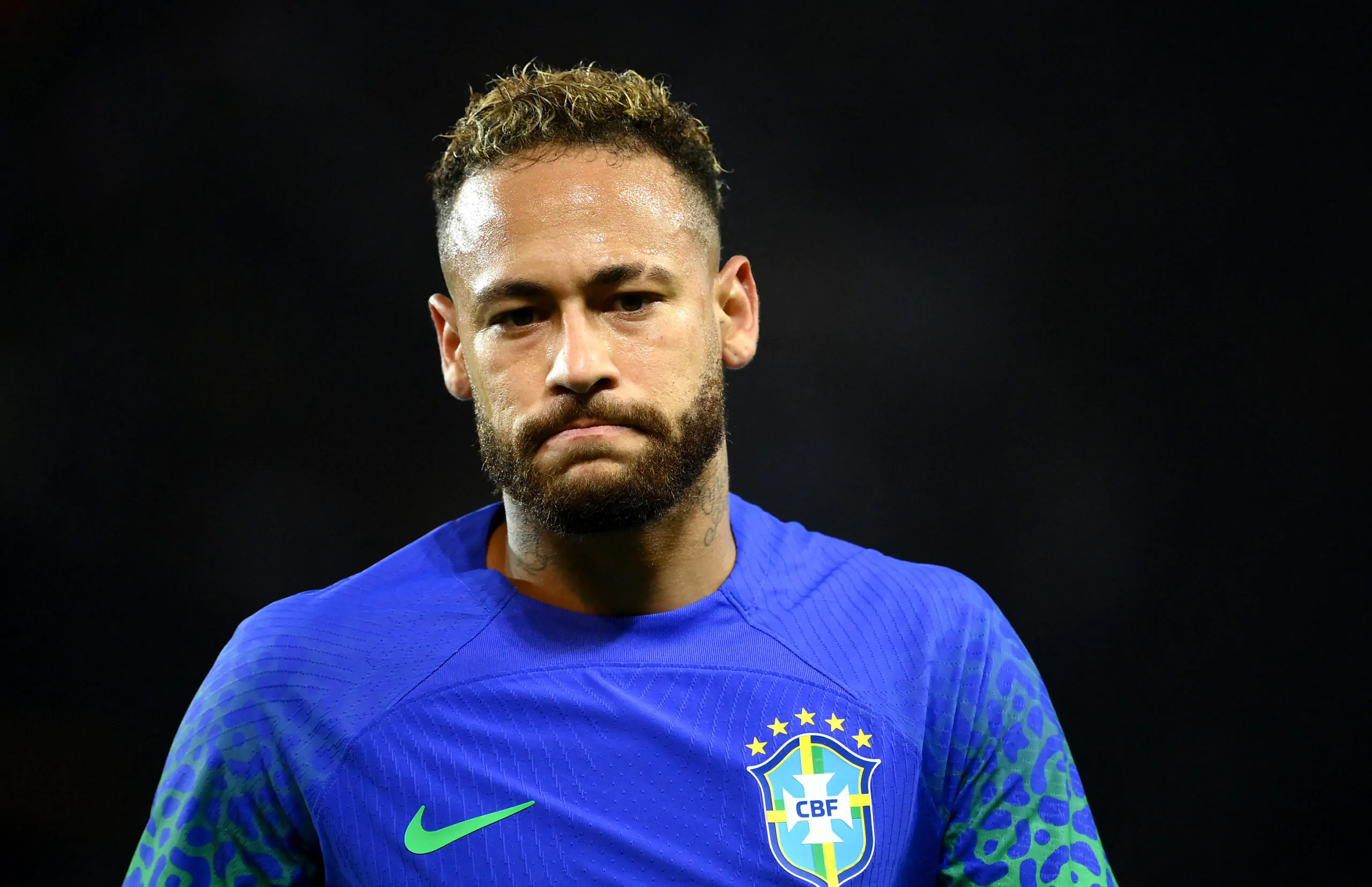 Bufera Neymar in Brasile dopo le elezioni: “Paga le tasse!”