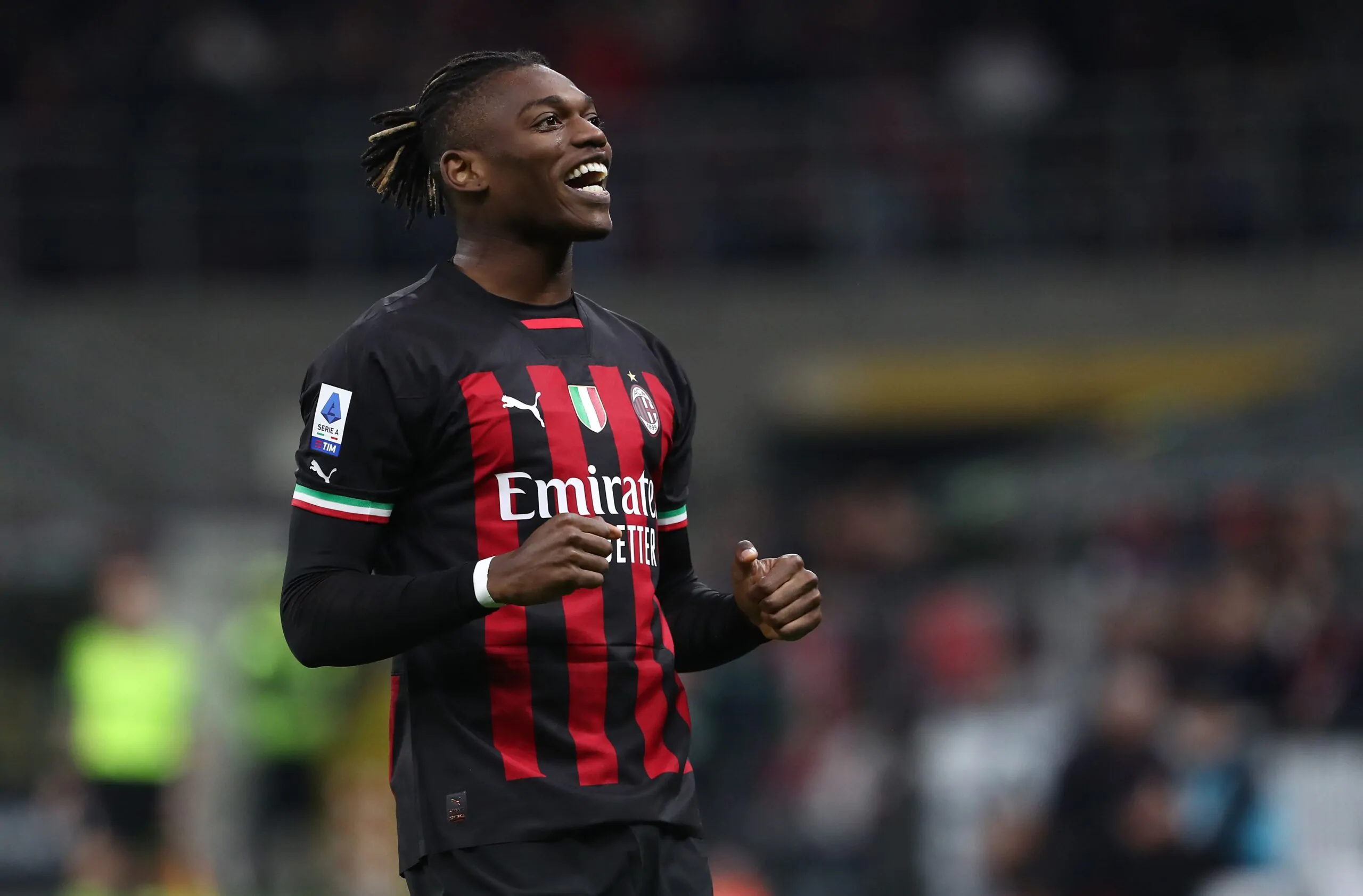 Calciomercato Milan, continua la trattativa per il rinnovo di Leao: l’offerta di Maldini