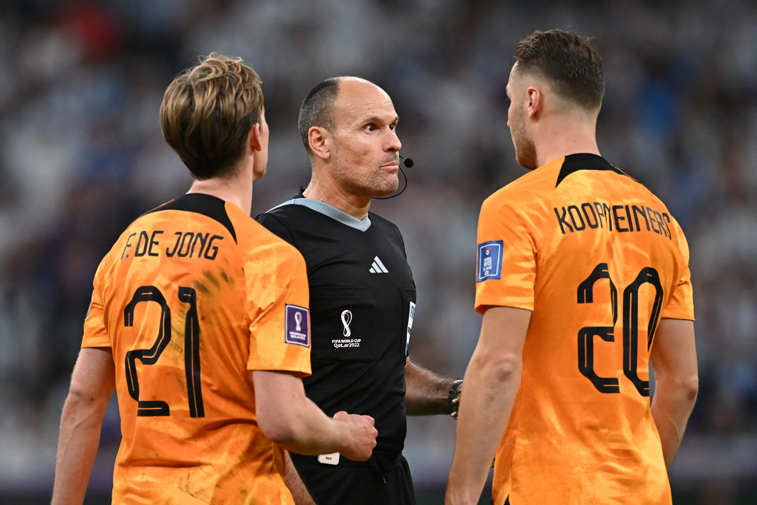 Olanda-Argentina, la FIFA decide a sorpresa sull’arbitro Lahoz