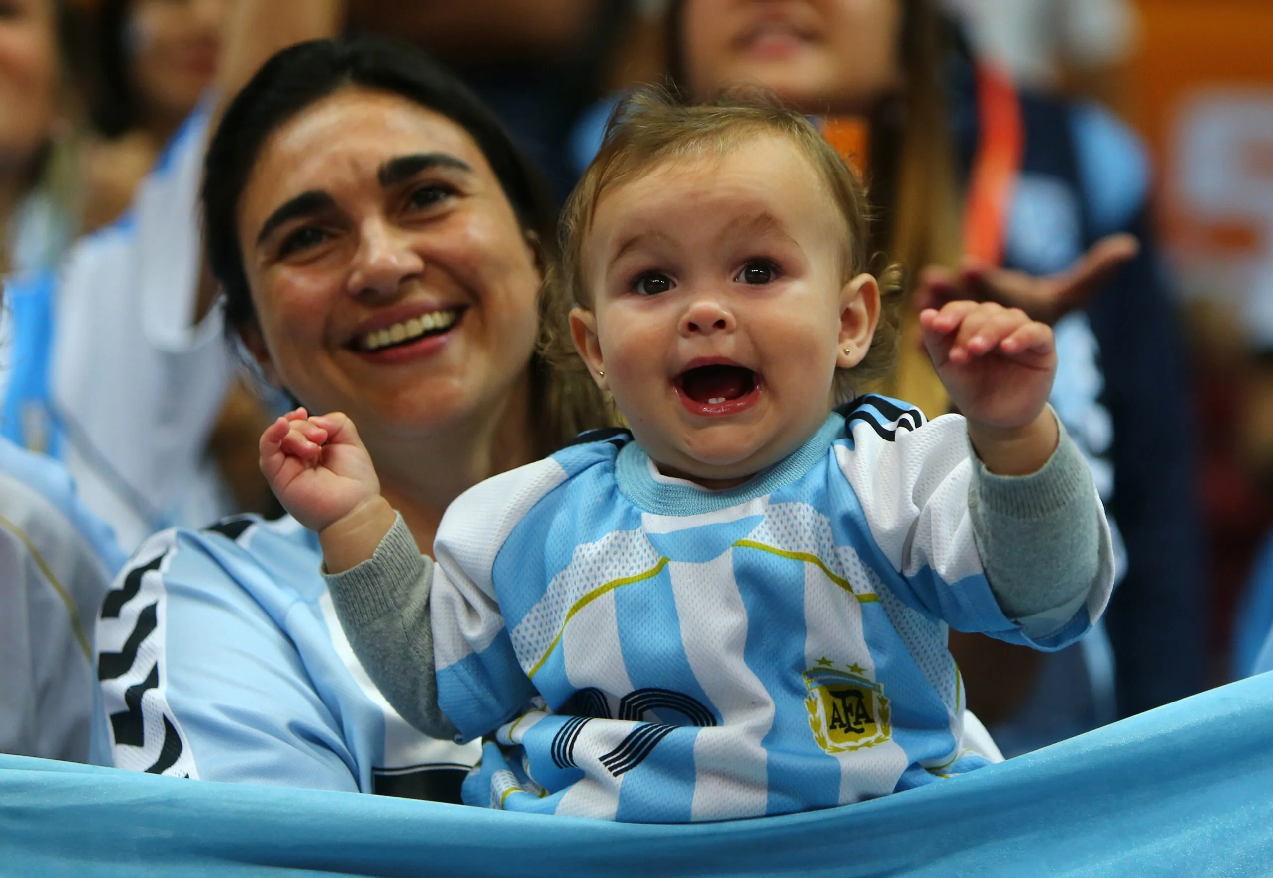 Pazzesco in Argentina, nasce due ore prima della finale: curiosa scelta dei genitori