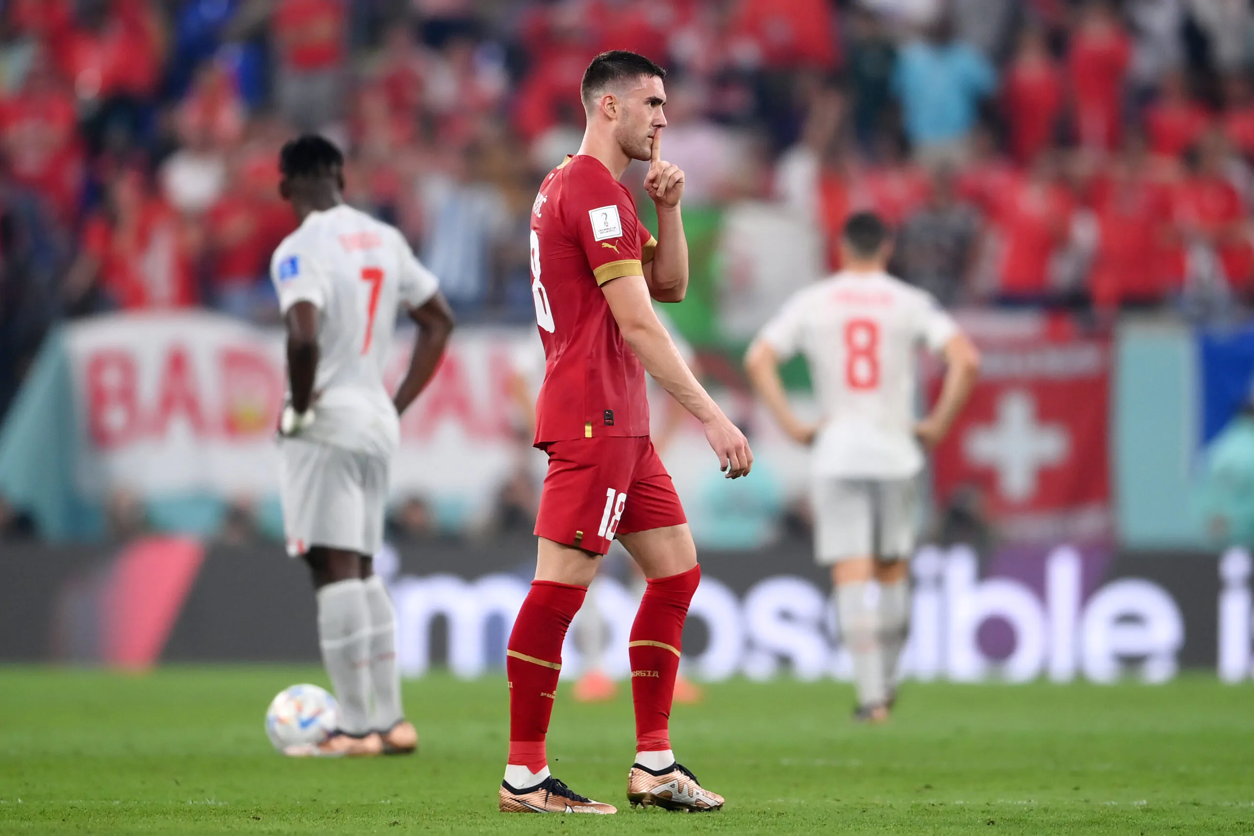 Serbia-Svizzera, esultanza polemica di Vlahovic dopo il gol: il motivo