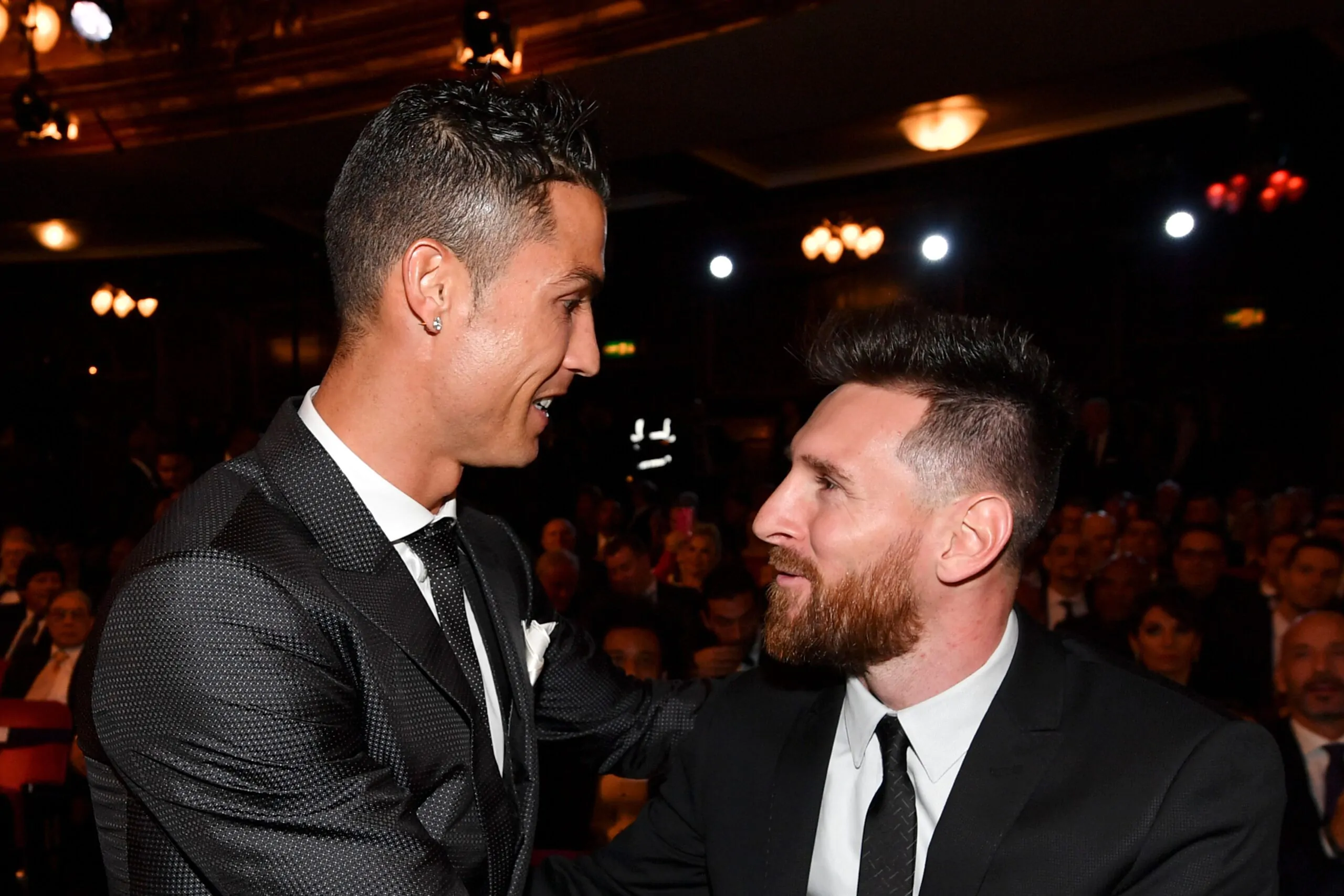Messi contro Ronaldo in Arabia Saudita: offerta da 300 milioni a stagione
