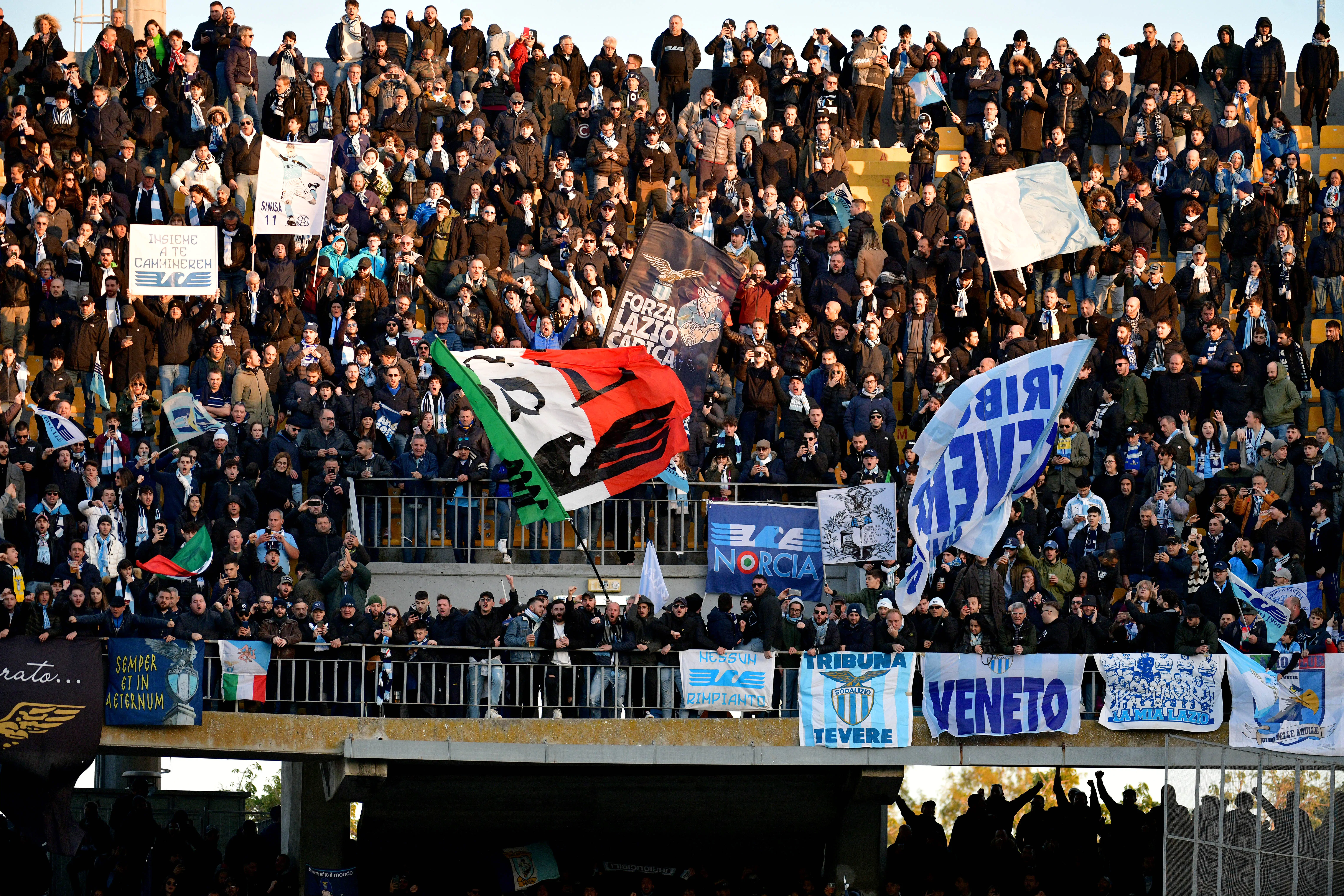 Brutto episodio di razzismo in Lecce-Lazio: cosa è successo?