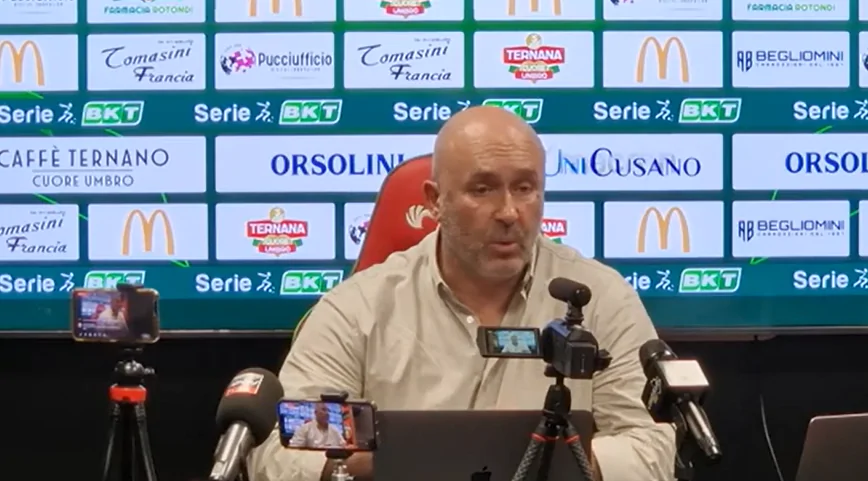 Caos Ternana, il presidente Bandecchi ammette: “Ho sputato ai tifosi”