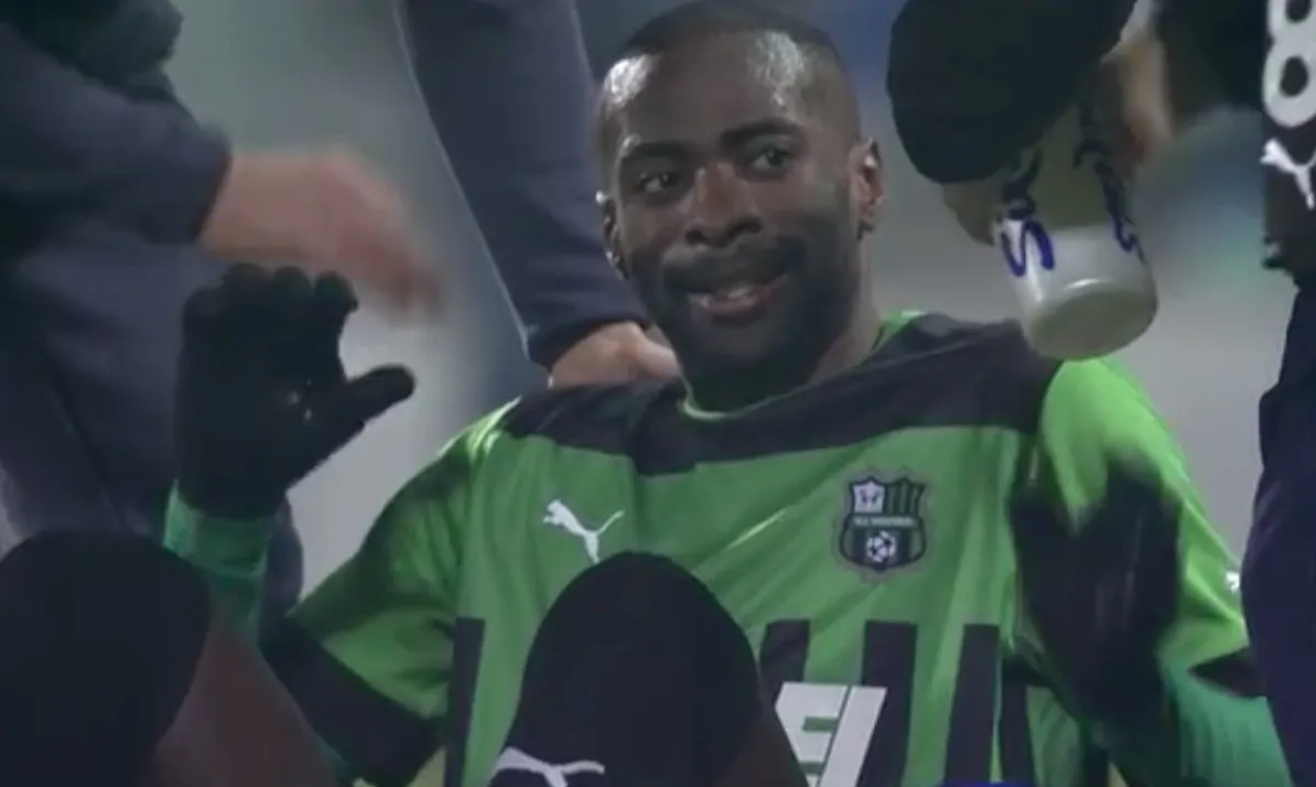 Preoccupazione in Sassuolo-Atalanta, Obiang a terra: svelato cosa gli è successo