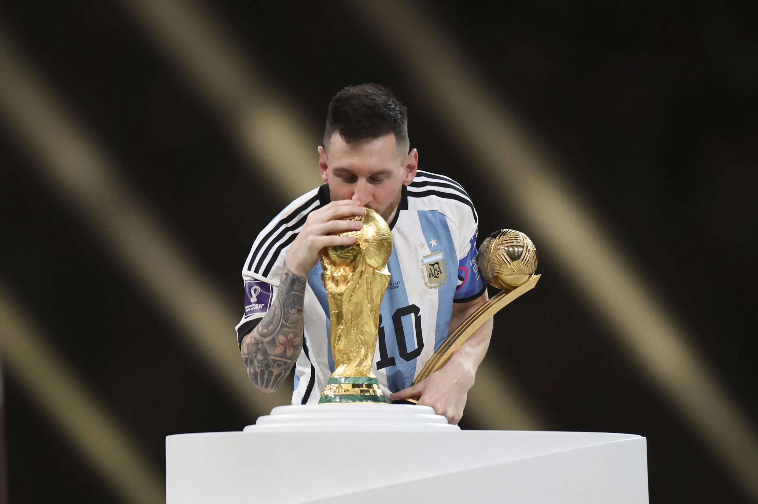 Argentina, super regalo di Messi a compagni e staff per la vittoria dei Mondiali