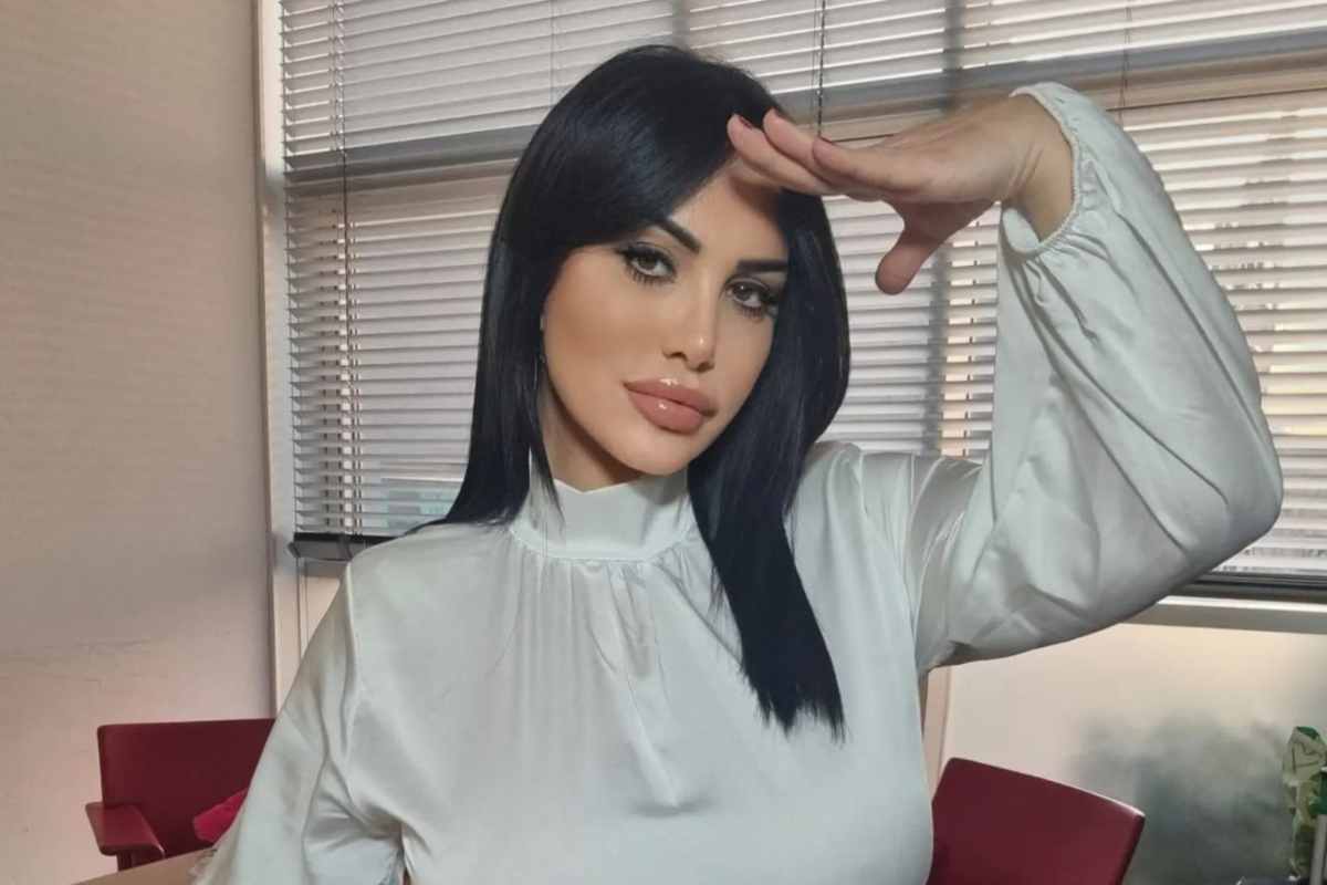 Marika Fruscio in posa
