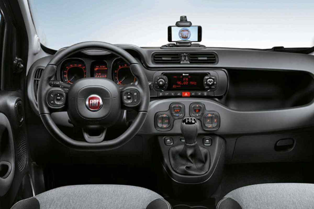 Fiat Panda edizione 2023/24