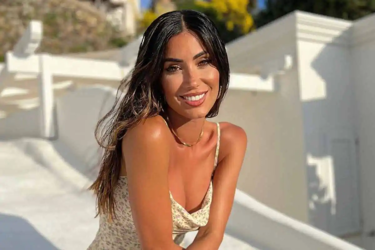 Federica Nargi toglie il fiato con un vestito molto estivo