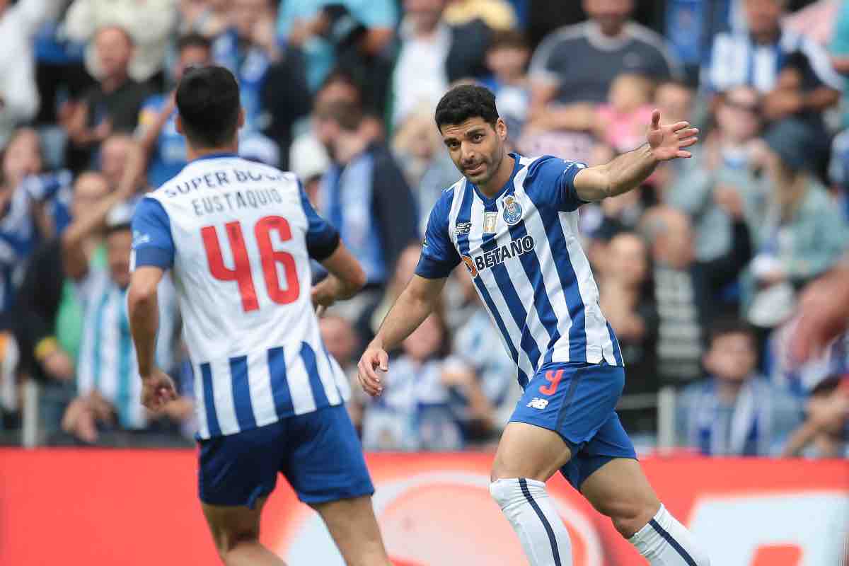 Mehdi Taremi in azione in campo 