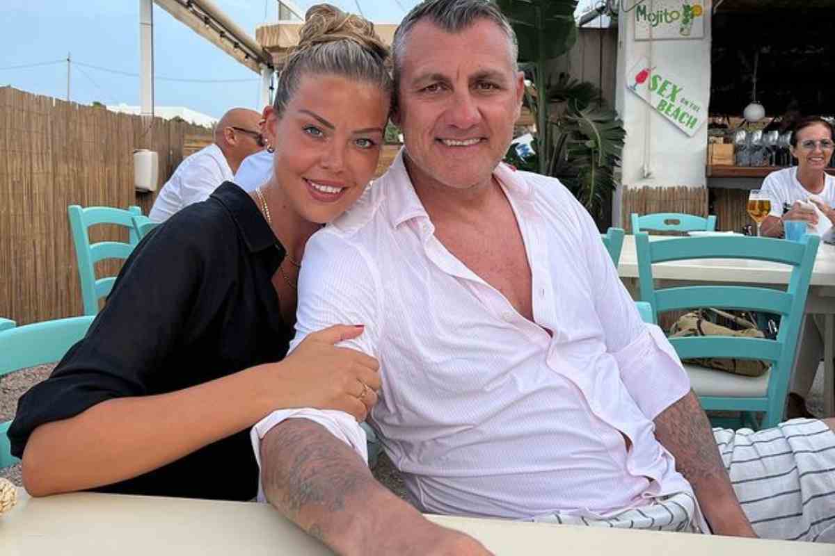 Caracciolo, lady Vieri fa impazzire i fan