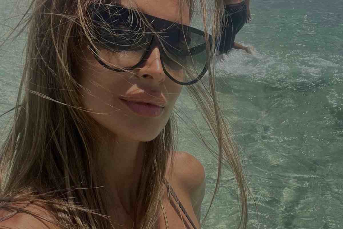 Cristina Buccino hot, curve da sogno