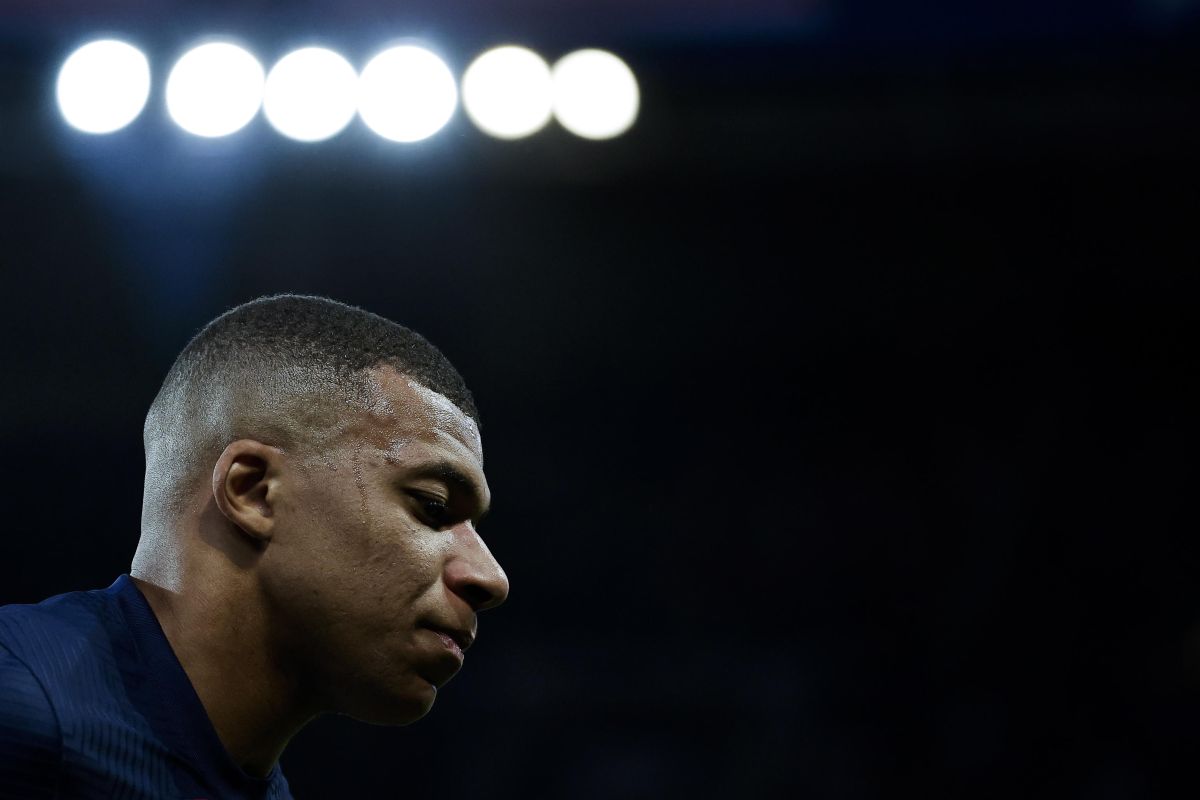 Offerta monstre al PSG per Mbappé