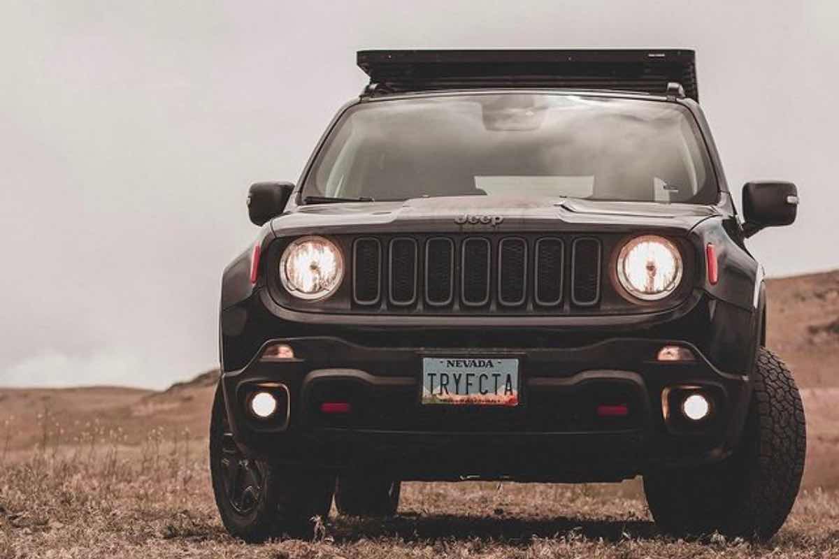 Nuova Jeep Renegade, rivoluzione totale: e costerà pochissimo