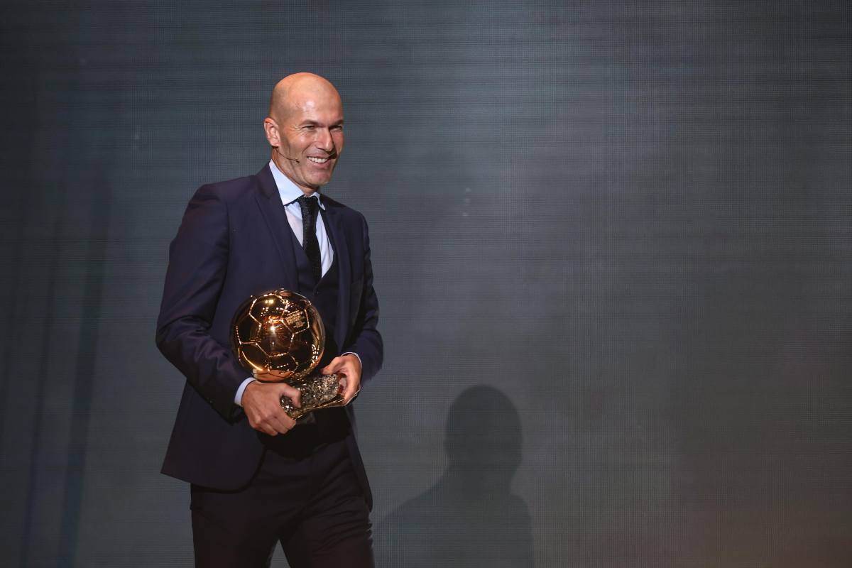 Terremoto improvviso, panchina a Zidane