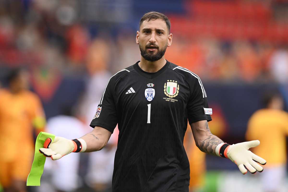 donnarumma verso la panchina