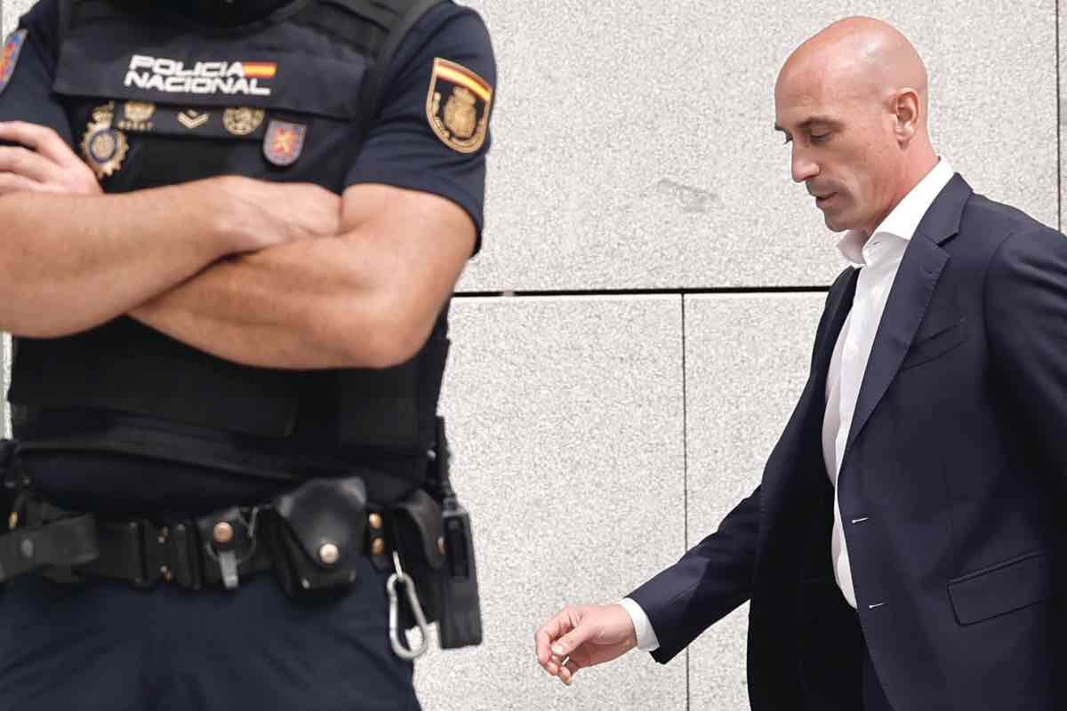 Ceferin desta scalpore: difende Rubiales e attacca i giornalisti