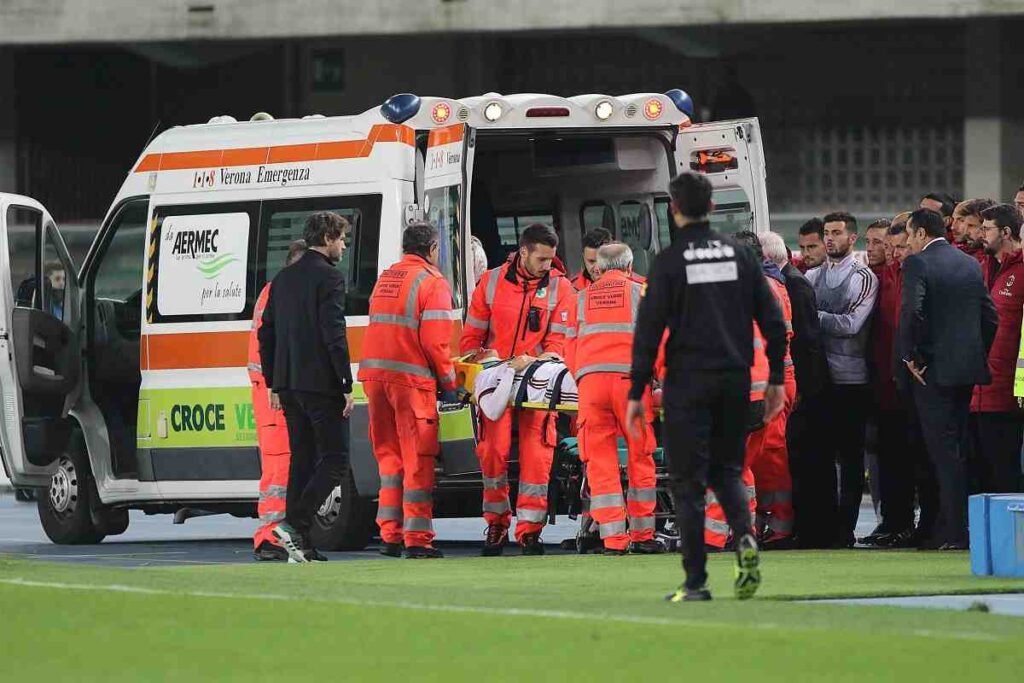 Dramma in Olanda, malore in campo per il giocatore: tifosi sconvolti