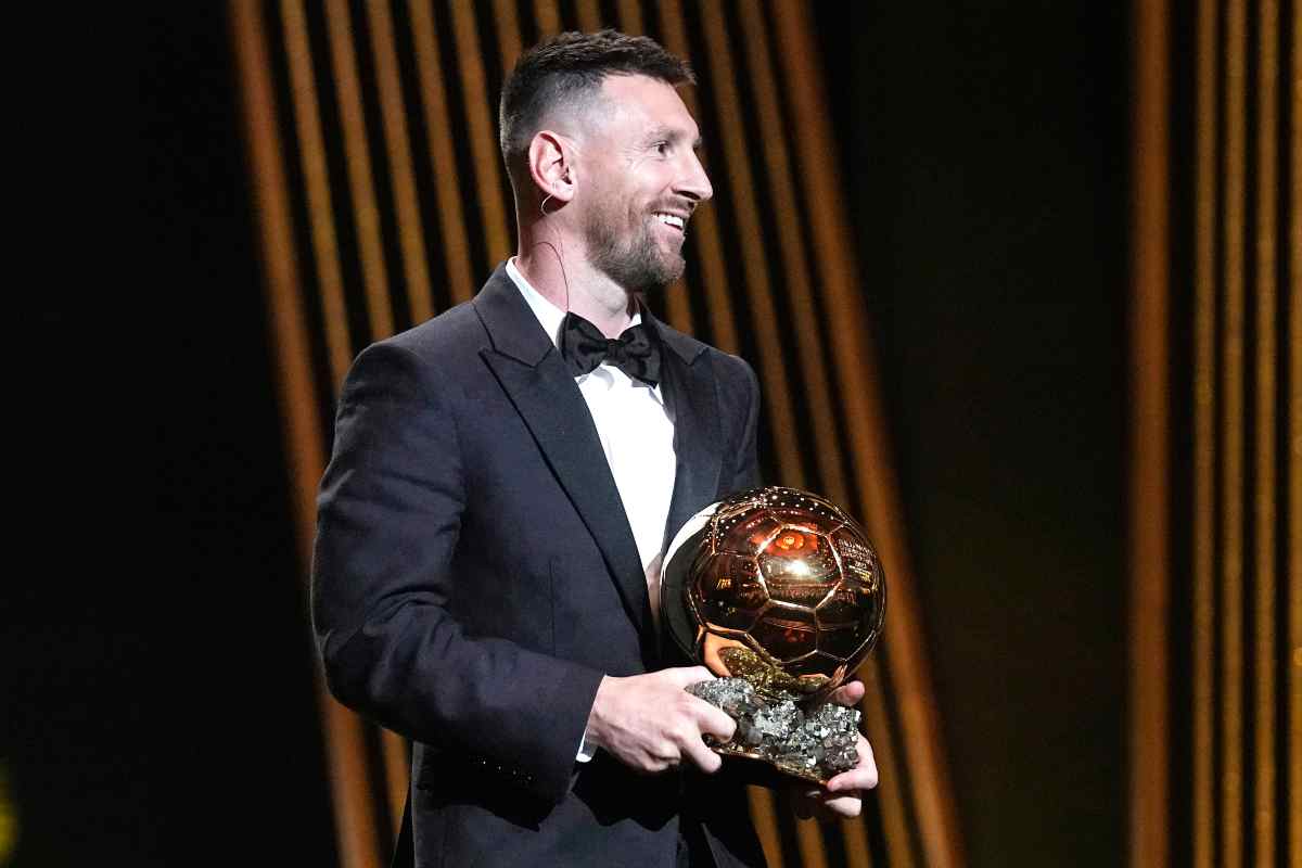 Messi vince il pallone d'oro