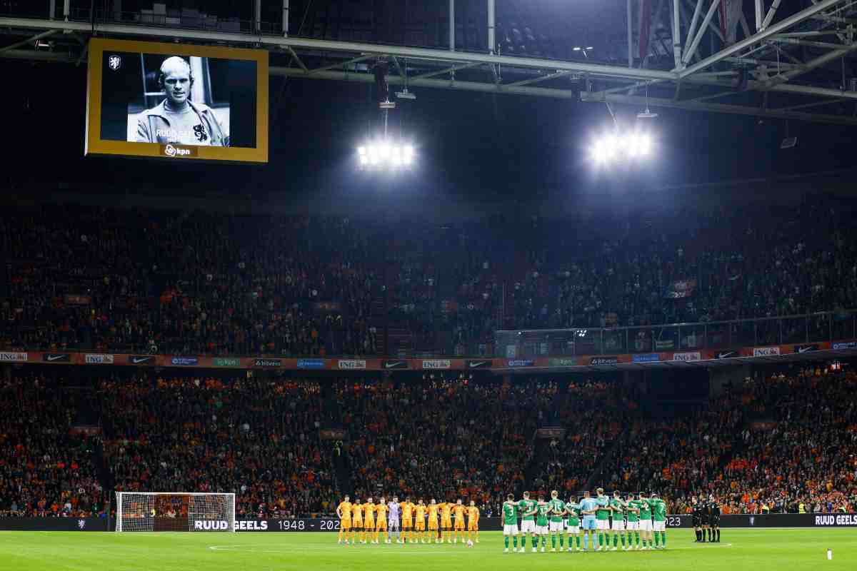 Scomparsa Geels, leggenda del calcio olandese: minuto di silenzio