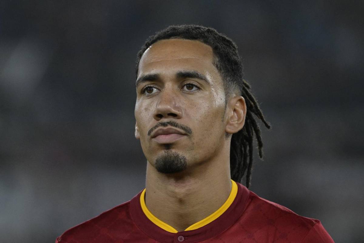 La Roma pensa alla cessione di Smalling già a gennaio