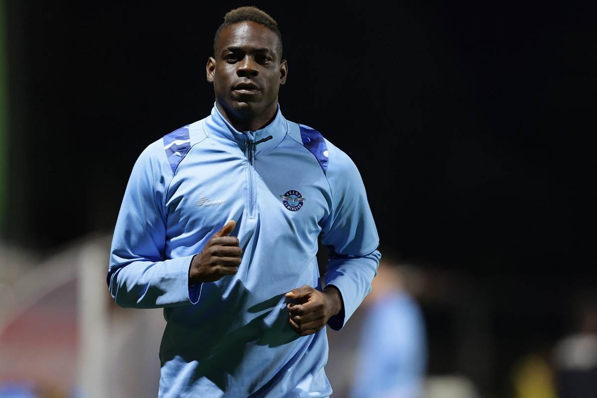 "Se succede a me divento pazzo": Napoli-Inter, Balotelli durissimo in diretta