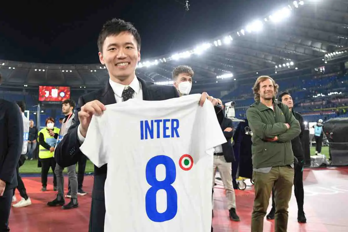 “Mandato a vendere”: Zhang sta per cedere l’Inter