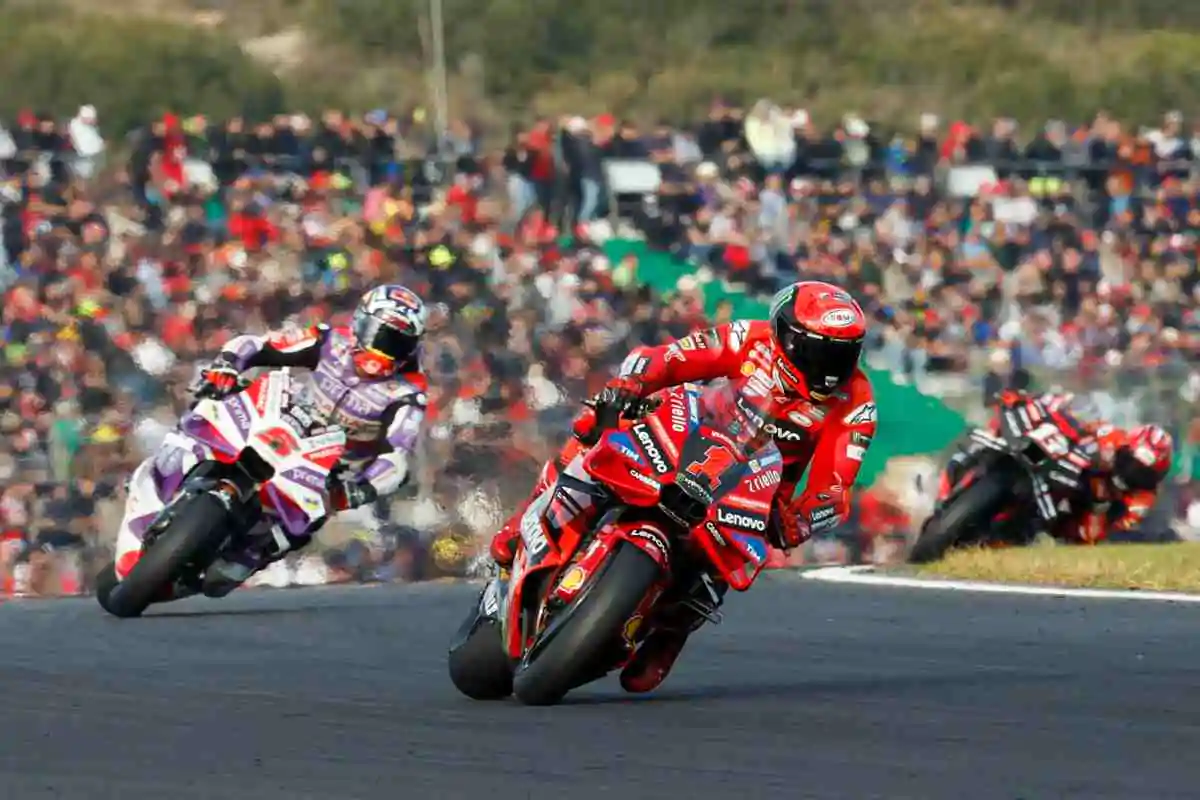 MotoGP, addio a sorpresa