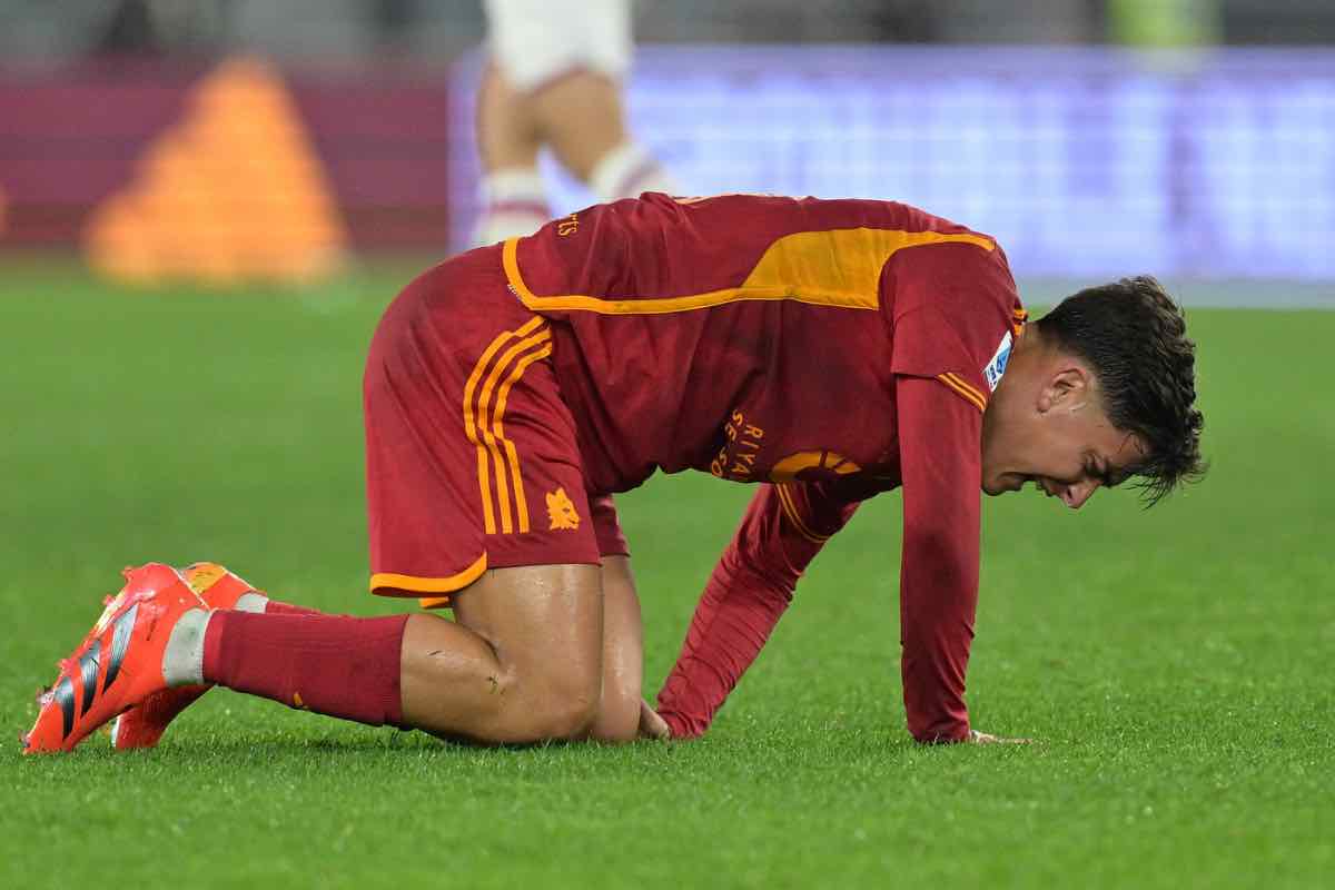 Roma, l'ultim'ora gela Mourinho: infortunio per Dybala
