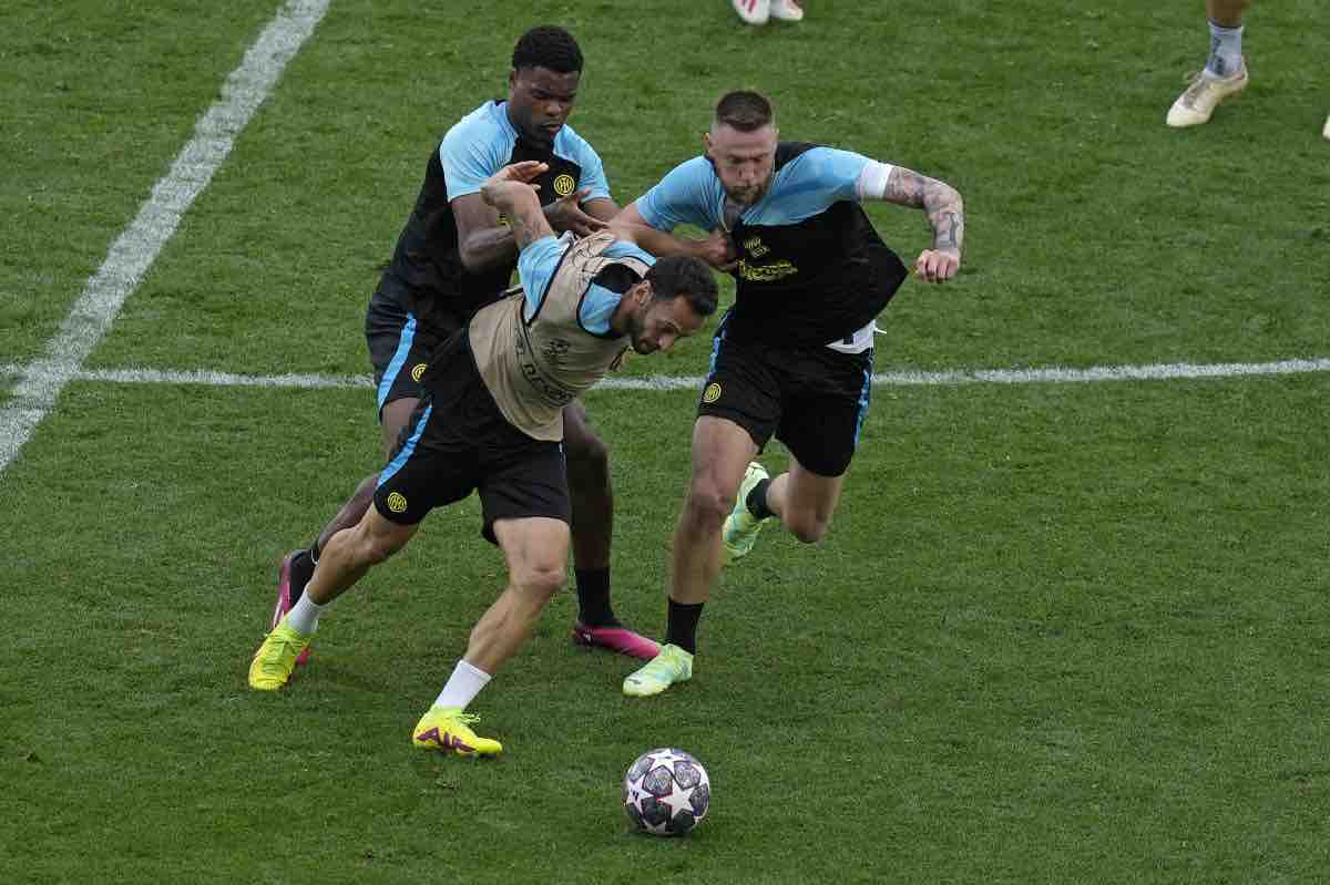 Inter, allenamento in campo: la moglie dell'ex nerazzurro si sfoga