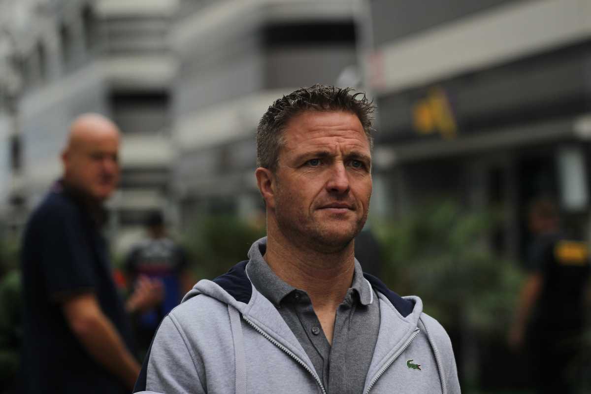 Ralf Schumacher critica Leclerc e Sainz