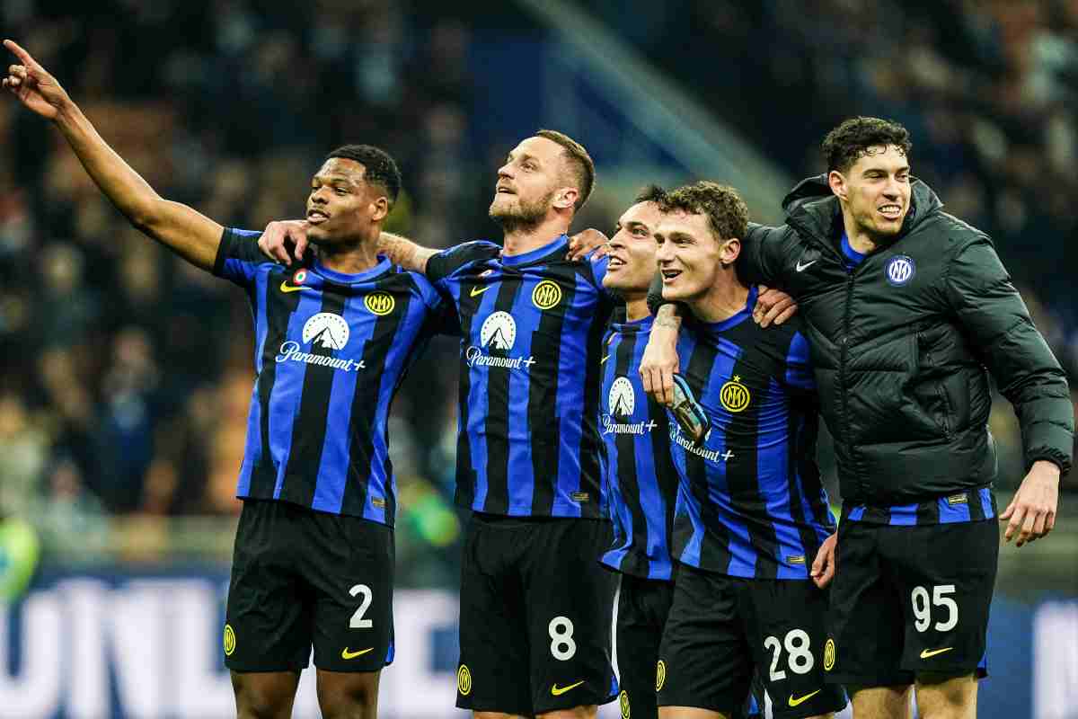 Calciomercato Inter, Dumfries ceduto a fine stagione