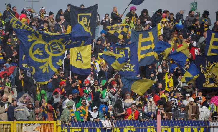 Tifosi e società dell'Hellas Verona ricordano con affetto il dottor Costa