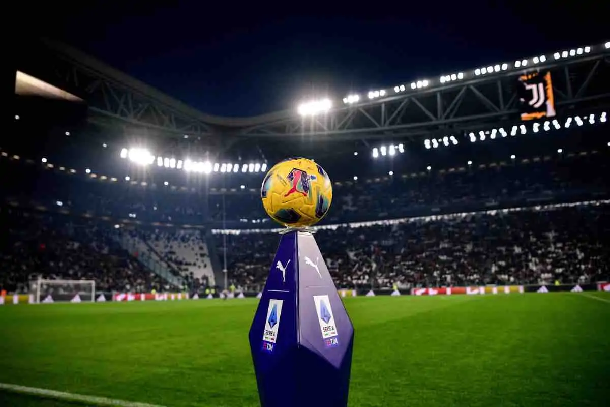 Furto in casa del calciatore durante il match