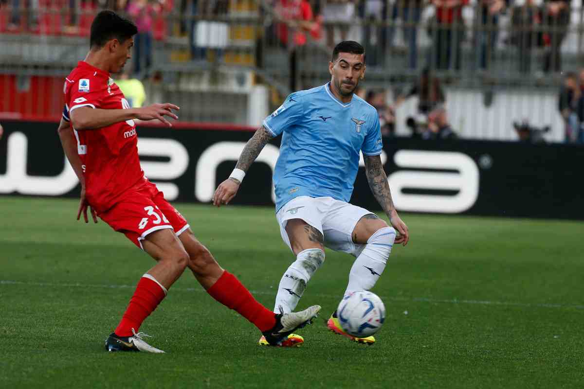 Serie A, nervi tesi in Monza Lazio: l’episodio preoccupa i tifosi