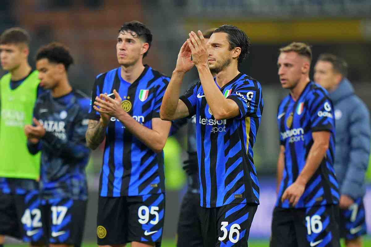 L'Inter saluta il pubblico