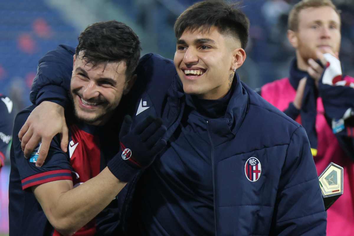 Orsolini e Castro sorridono