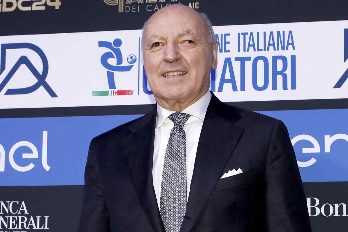 Giuseppe Marotta ride