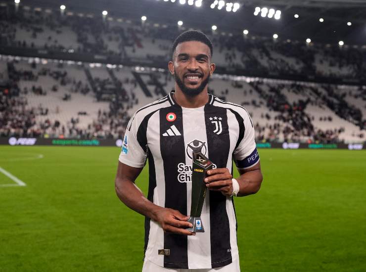 Bremer con il premio di MVP