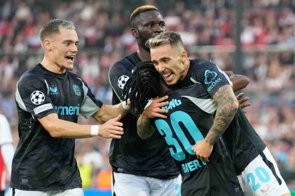 Grimaldo esulta dopo un gol