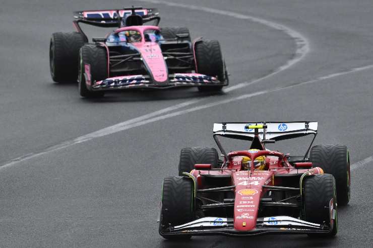 Lewis Hamilton in gara nel GP Australia