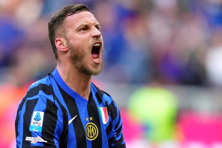 Marko Arnautovic esulta dopo un gol