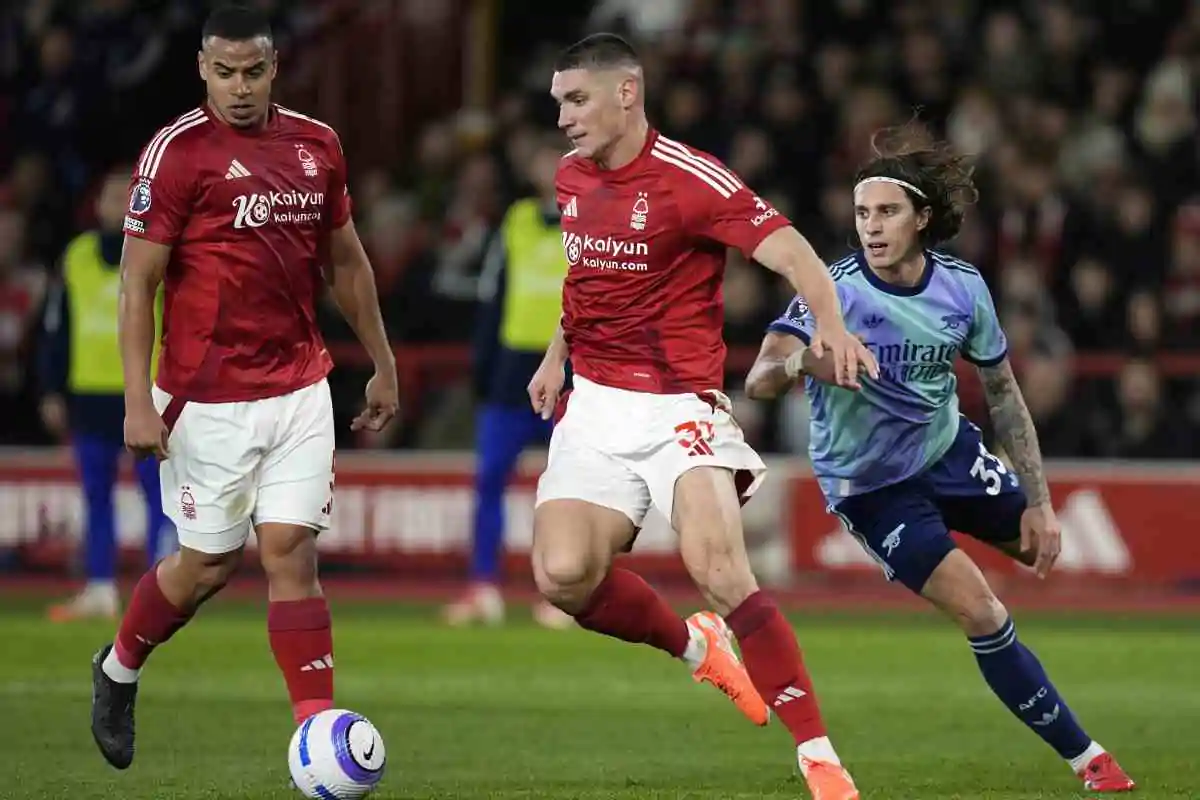 Murillo con la maglia del Nottingham