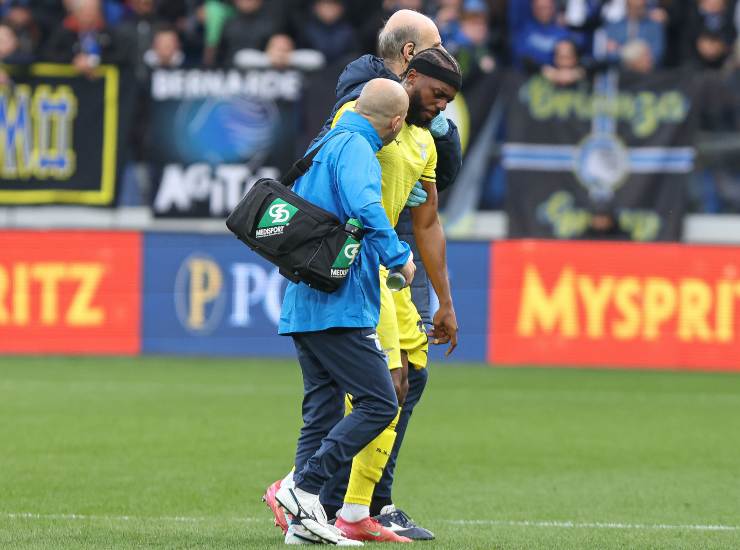 Nuno Tavares mentre lascia il campo