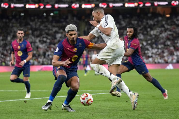 Mbappé e Araujo